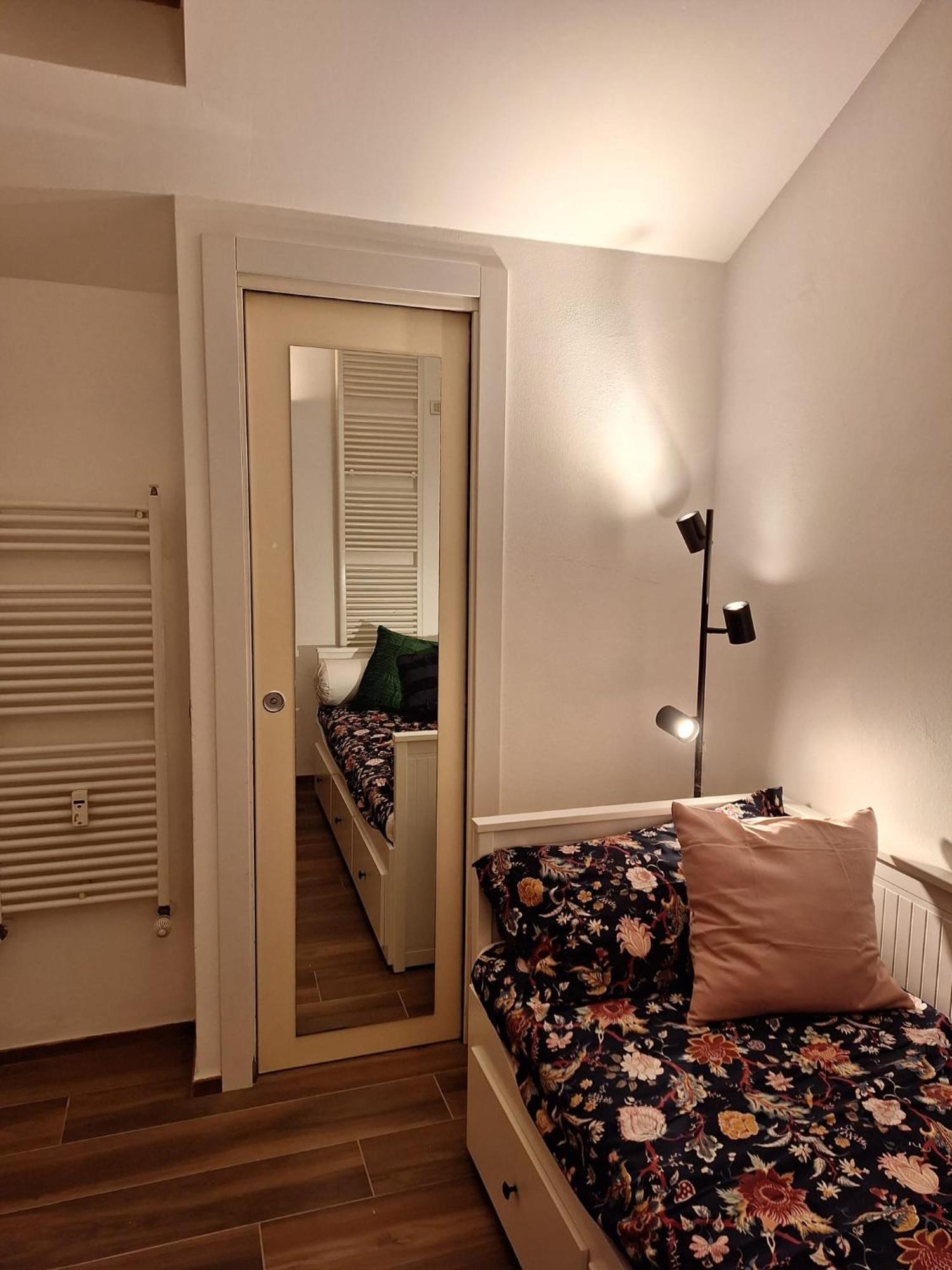 Appartement A Casa Di Ross à Milan Extérieur photo